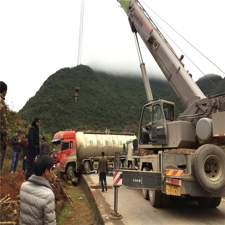 吉利吊车道路救援24小时